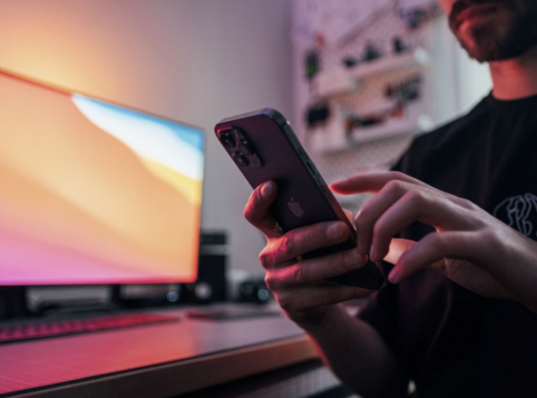 Mobilieji kazino: žaidimai kelyje